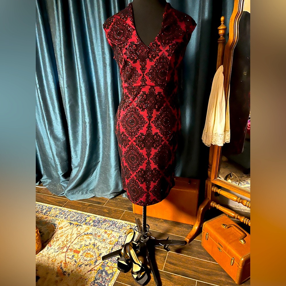 Burgundy cocktail dress with black glitter design